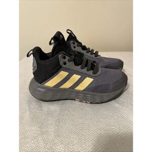 adidas‎ Kid's Own The Game 2.0 Basketball Sneakers Grey/Gold Size 1 Slip On!